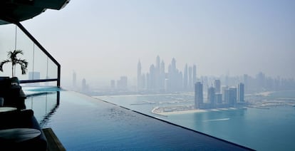 Vistas desde el Aura Skypool, en Dubái.
