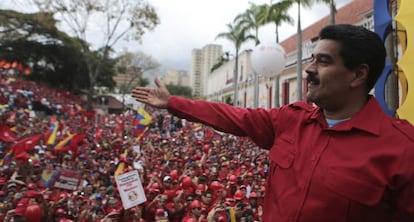 El presidente de Venezuela, Nicolás Maduro, este martes durante una manifestación en su apoyo.