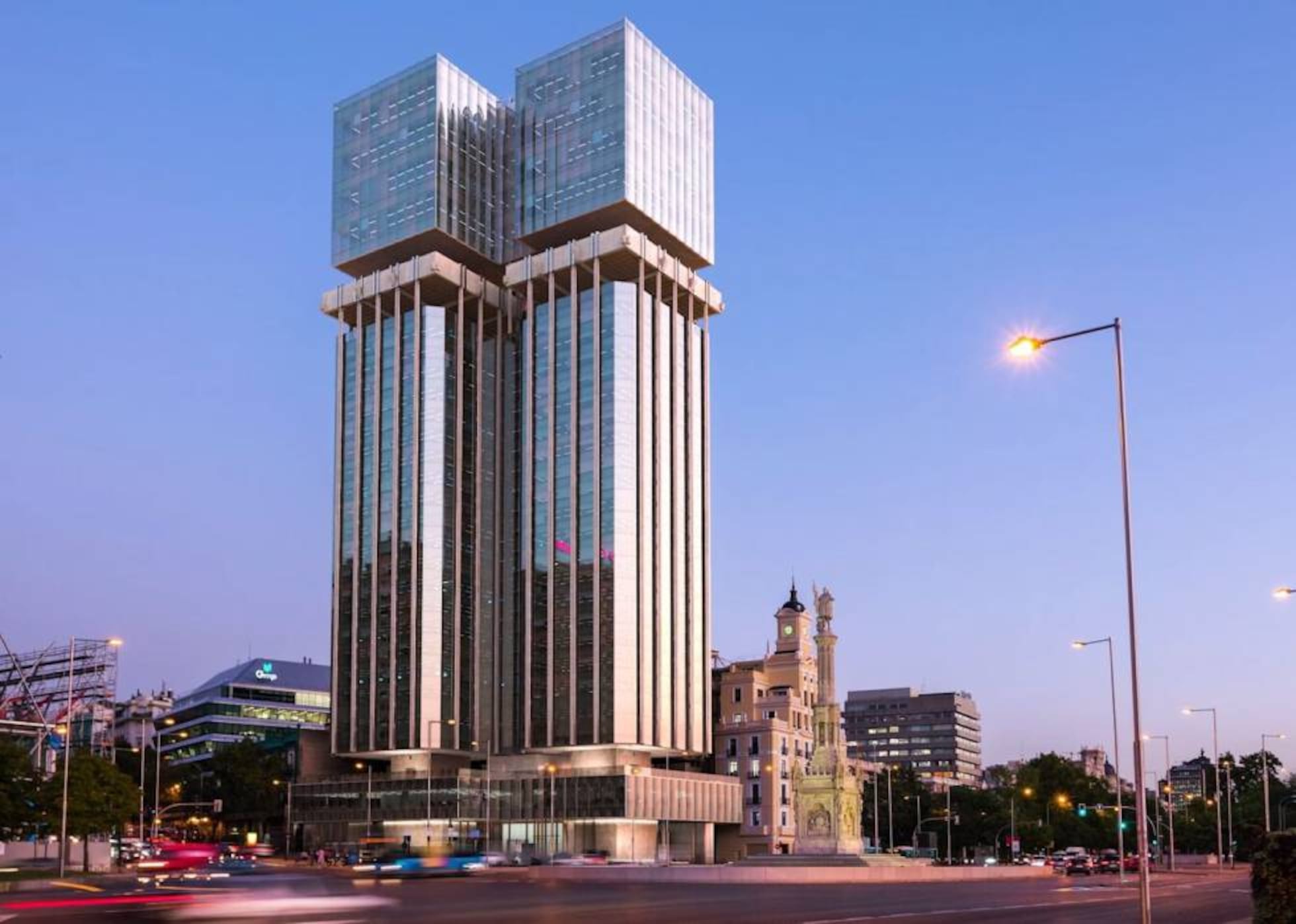 El arquitecto está en el manicomio!”. La intensa historia de las Torres ...