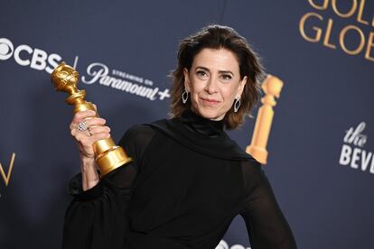 Fernanda Torres, con el Globo de Oro a Mejor actriz de drama por 'An estoy aqu'.