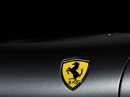 Logotipo de Ferrari.