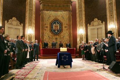 Los Reyes han presidido el acto de recuerdo a las víctimas y de condena a cualquier manifestación de intolerancia.