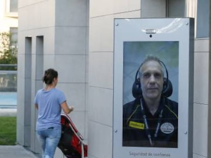 Estaci&oacute;n de vigilancia inteligente de Prosegur instalada en una urbanizaci&oacute;n de Madrid. 