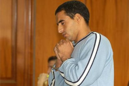 Hamid Echokhch, durante el juicio sobre el naufragio en el que murieron 37 inmigrantes frente a Rota en 2003.