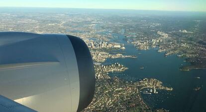 Vista de Sídney desde el avión de Qantas.