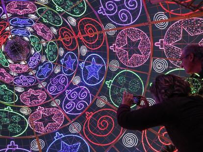 Iluminación navideña en el centro de Valencia.