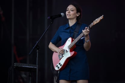 Actuación del grupo leridano Renaldo & Clara, con la cantante Clara Viñals, el 30 de mayo. 

