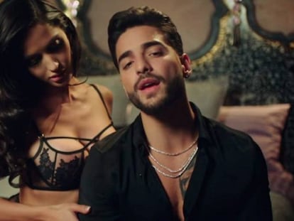 Maluma en el videoclip de 'Felices los 4’.