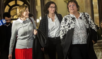 Carme Forcadell, Marta Rovira i Dolors Bassa, en sortir del ple.