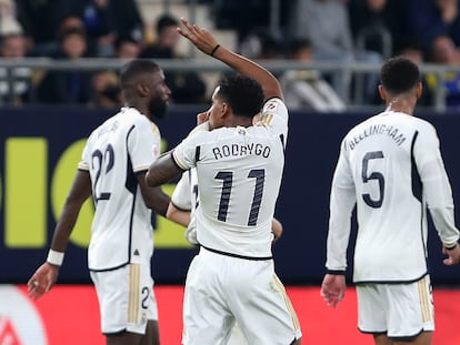 Rodrygo celebra el segundo gol para su equipo durante el partido frente al Cádiz.