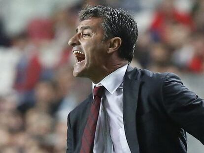 Míchel, en un partido contra el Benfica en Lisboa. 