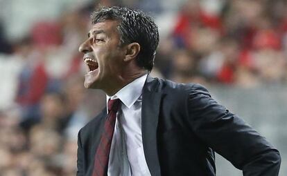 Míchel, en un partido contra el Benfica en Lisboa. 