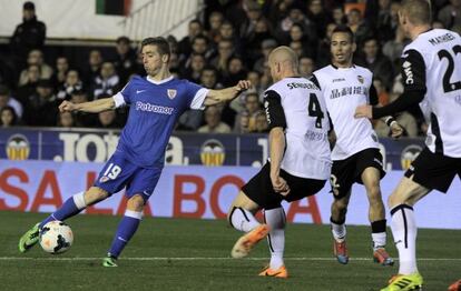 Muniain dispara ante Senderos.