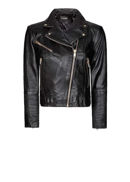 Cazadora biker de cuero de Mango (89,99 euros).