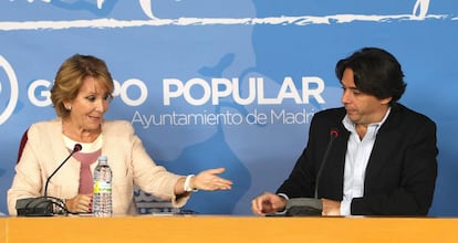 Esperanza Aguirre y el concejal Percival Manglano.