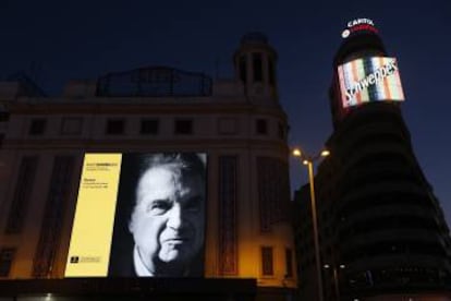 Luminosos de los Cines Callao y del edificio Capitol.