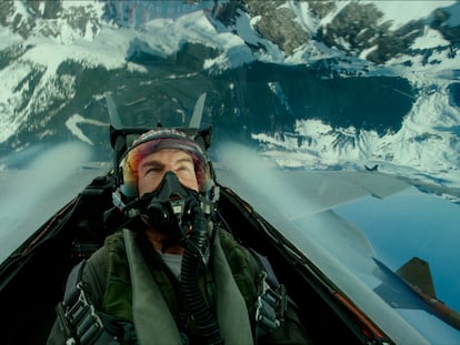 Tom Cruise, como el capitán Pete 'Maverick' Mitchell en una secuencia de 'Top Gun: Maverick'.
