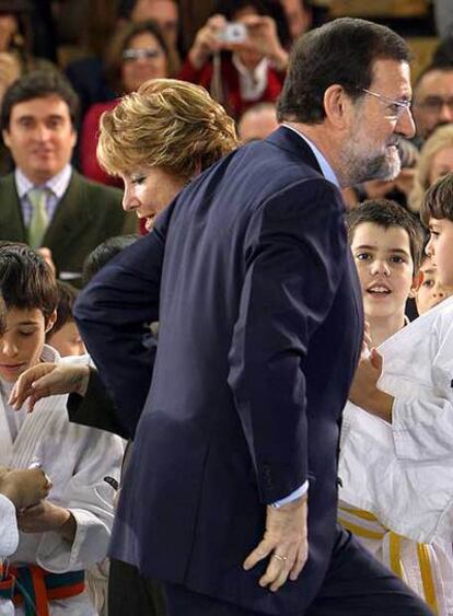Aguirre y Rajoy, en un acto en febrero pasado.