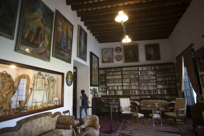 La biblioteca de Luisa Isabel Álvarez de Toledo, en el palacio de los Duques de Medina Sidonia, en Sanlúcar de Barrameda.