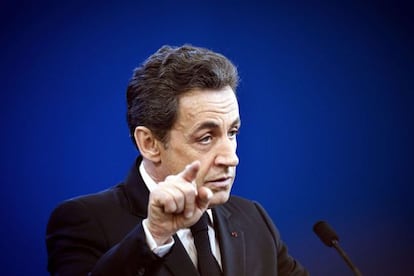 El presidente franc&eacute;s, Nicol&aacute;s Sarkozy, durante una visita a la planta nuclear de Fessenheim, Francia. 