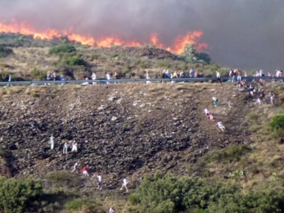 Acantilado de Portbou por el que intentaba escapar la gente del incendio.