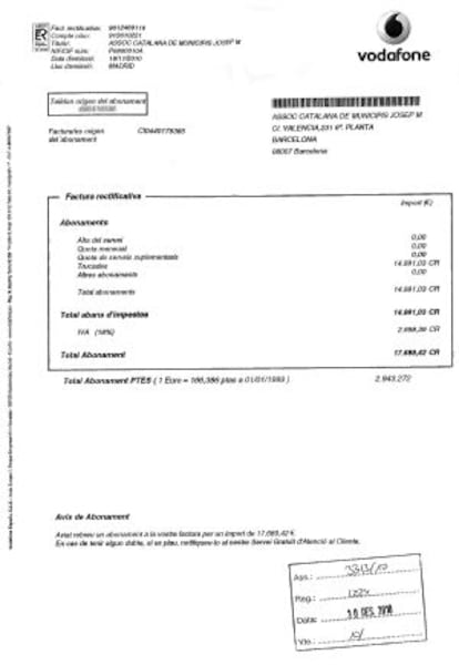 Carta de Vodafone con la devolución de parte de la factura de teléfono.