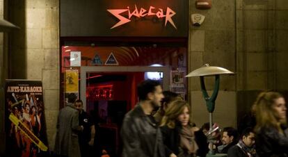 Puerta del Sidecar, local situado en la Pla&ccedil;a Reial de Barcelona.