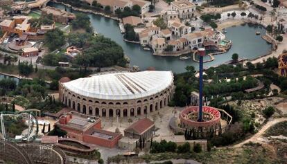 Vista aérea del parque temático Terra Mítica, en Benidorm.