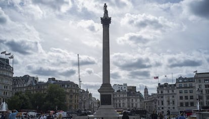La columna de Nelson en Trafalgar Square, Londres.