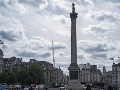 La columna de Nelson en Trafalgar Square, Londres.