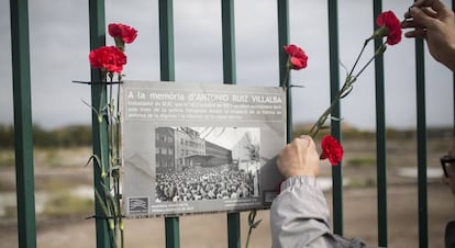 Cada any a Seat homenatgen el soldador Antonio Ruiz Villalba, mort pels trets de la policia el 1971.