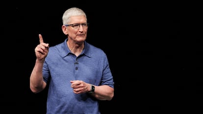 El consejero delegado de Apple, Tim Cook, en el evento anual de la conferencia de desarrolladores en la sede de la compañía en Cupertino (California), la semana pasada.