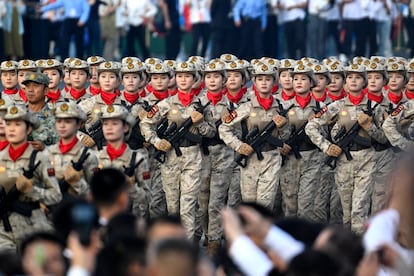 "El presidente Xi aprovechará esta oportunidad para mostrar cómo el ejército lo respalda de forma clara e inequívoca", afirmó Wen-Ti Sung, miembro del Global China Hub.