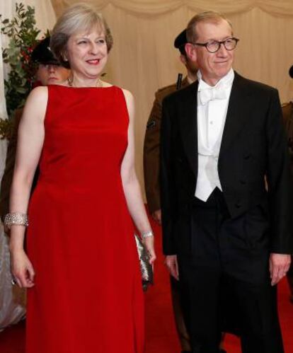 Theresa May y su esposo Philip.