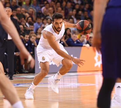 El argentino Facu Campazzo en acción.