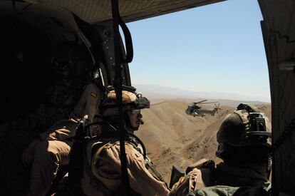 Evacuación médica con helicóptero español en la provincia de Badghis (Qala-i-Nao, 28 de mayo 2010).