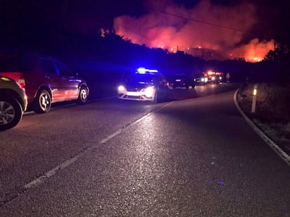 Un incendio forestal se ha registrado esta noche en una zona arbolada del término municipal del Berrueco, Madrid, y las autoridades han activado el nivel 1 por su proximidad a zona de viviendas. 