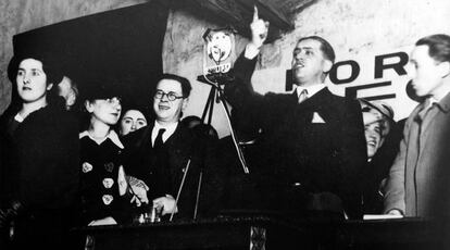 José Calvo Sotelo, durante un acto público.