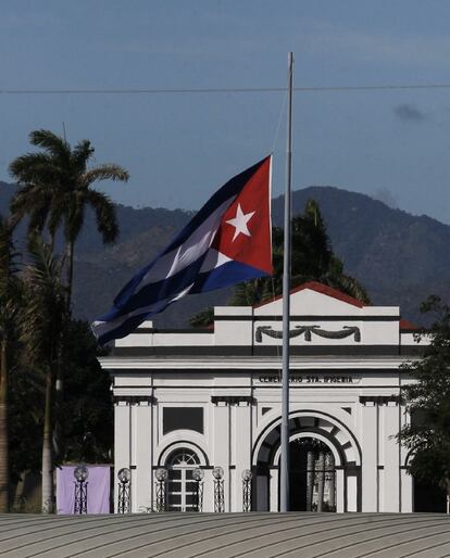 Vista de la entrada del cementerio Santa Ifigenia, en Santiago de Cuba, (Cuba) donde ya descansan desde hoy, domingo 4 de diciembre de 2016, las cenizas del líder de la revolución cubana Fidel Castro.