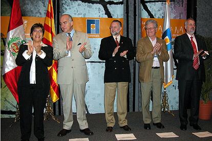 De izquierda a derecha, Nubia Macías, Alfredo Arosemena, José Trinidad Padilla, Xavier Folch y Raúl Padilla,ayer, durante la ceremonia de clausura de la feria.