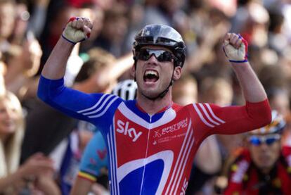 Cavendish, tras proclamarse campeón del mundo en ruta.