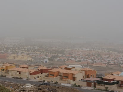 La calima en el Puerto del Rosario (Fuerteventura), el pasado 13 de febrero.