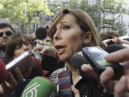 Alicia Sánchez-Camacho, este lunes, realizando declaraciones en Madrid.