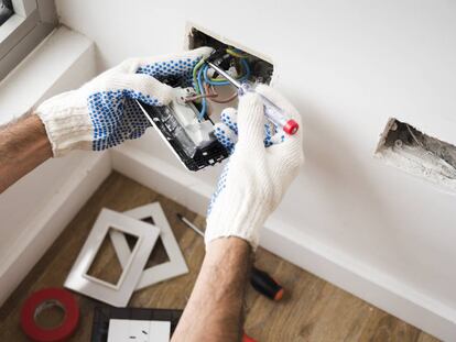 Así son las medidas que flexibilizan el pago de suministros por autónomos