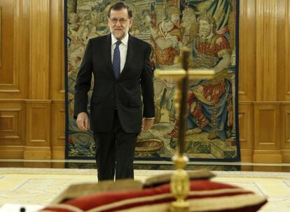 Mariano Rajoy jura su cargo como presidente del Gobierno.