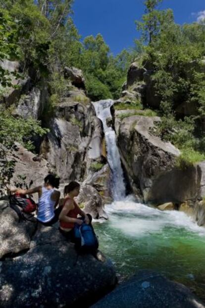 Cascada en el Camí dels Bons Homes, en la provincia de Barcelona.