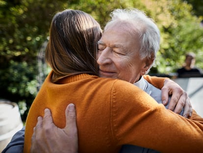 Algunos hombres mayores