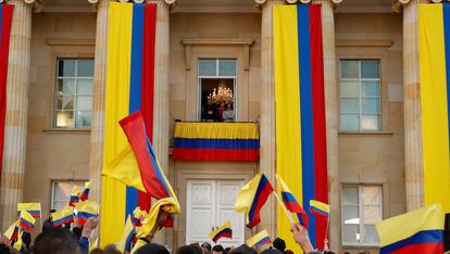 Gustavo Petro ofrece un discurso desde uno de los balcones de la Casa de Nariño, el pasado 14 de febrero.