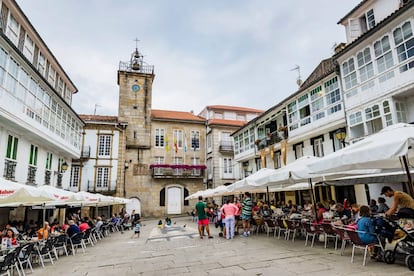 La plaza Real de Pontedeume (A Coruña).