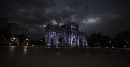 La madrileña Puerta de Alcalá, en una imagen del documental 'Renaceres', de Lucas Figueroa.